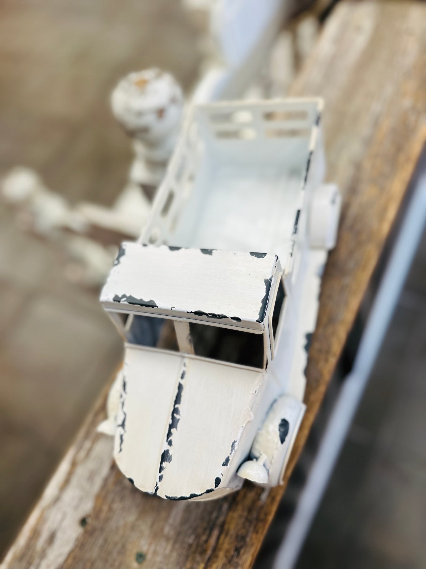 White Decorative Metal Truck