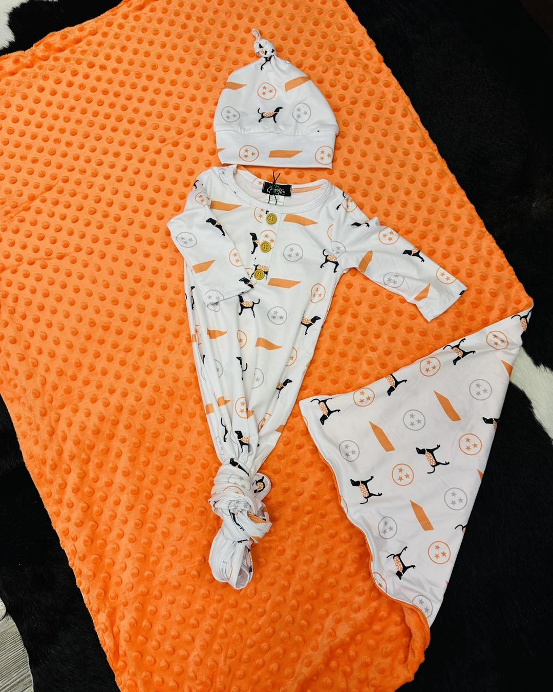 Tennessee Baby Knotted Gown