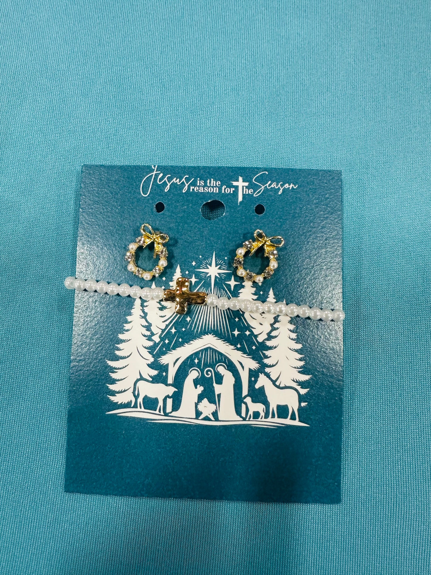 Holiday Wreath Earring w/ Pearl Cross Bracelet Set