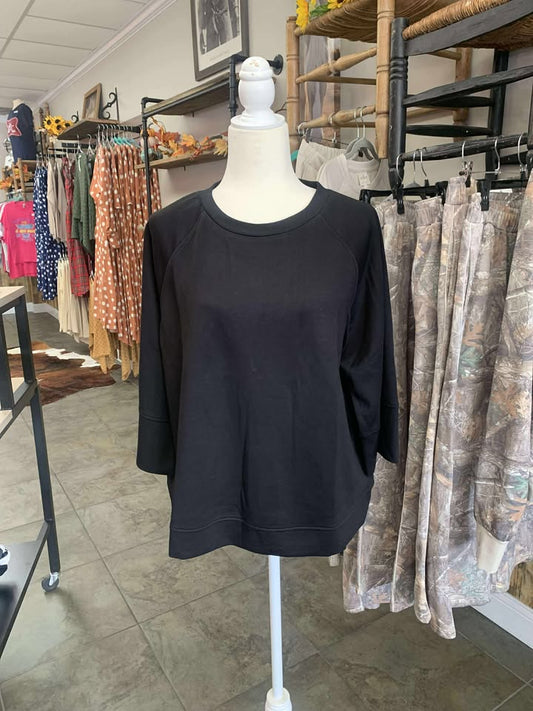 Cozy Black Athletic Top (CURVY)
