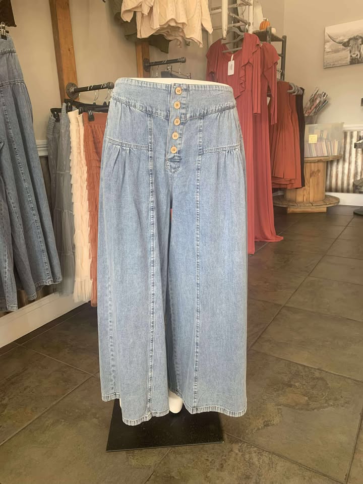 Lt. Denim Wide Leg Pants with Buttons