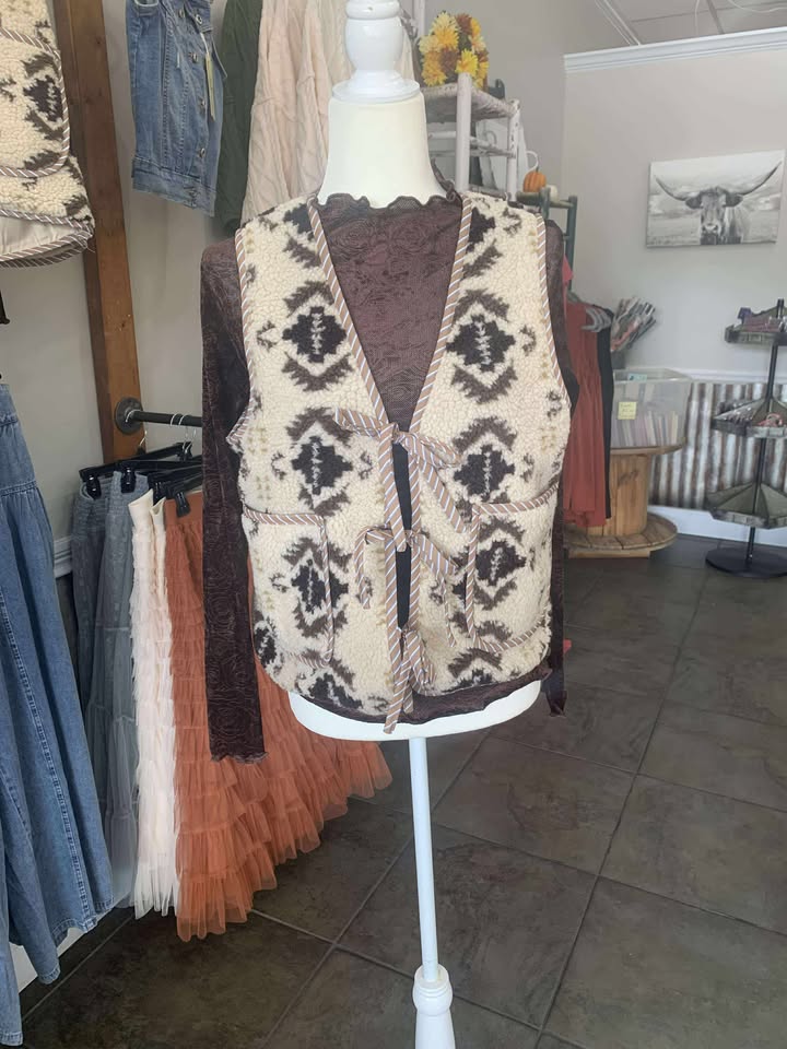 Out West Sherpa Vest