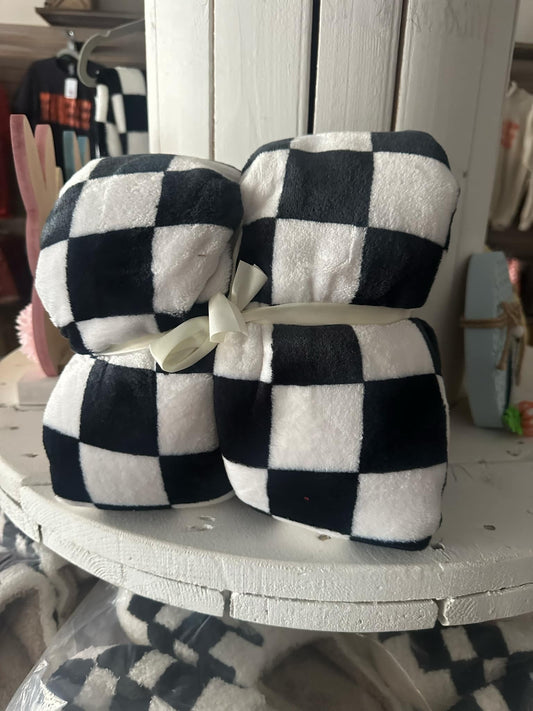 Round the Track Checkered Blanket