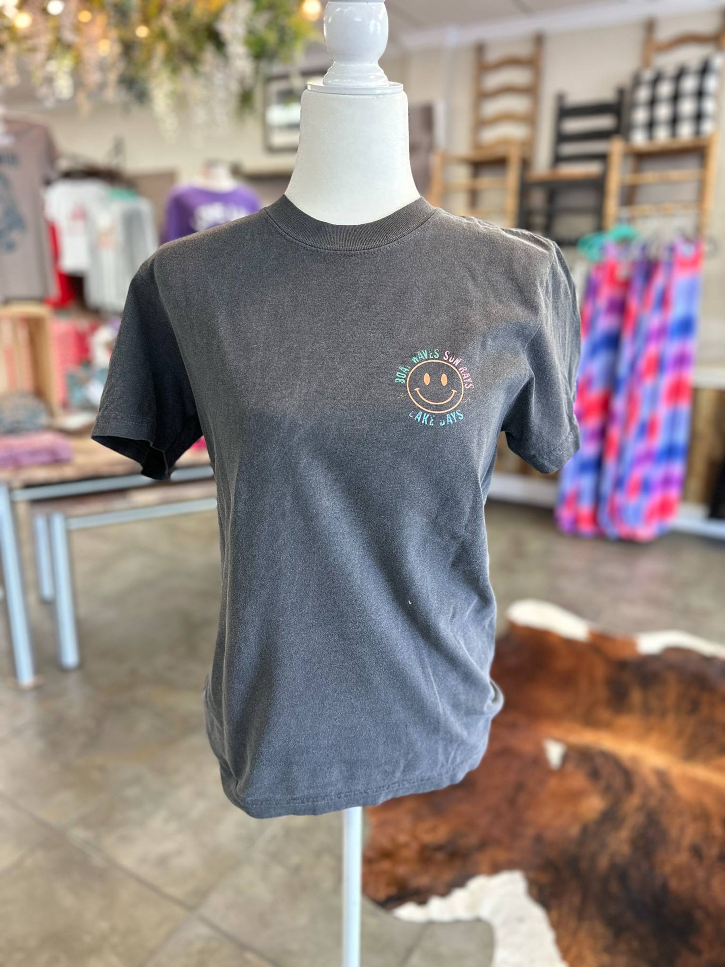 Boat Sun Lake Tee