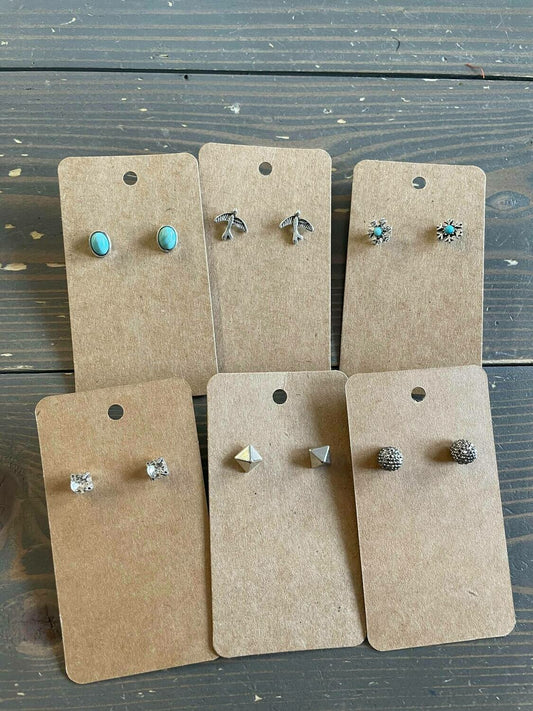 Basic Stud Earrings