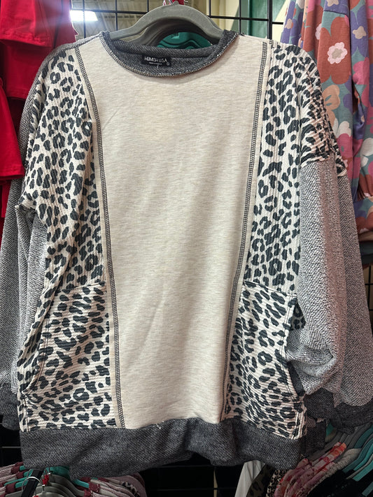 Imperfection Weekend Leopard Top