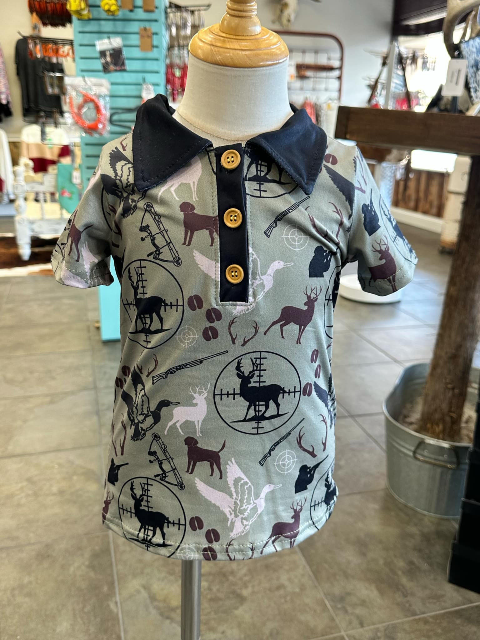 Hunt Scope Boy Shirt 2T