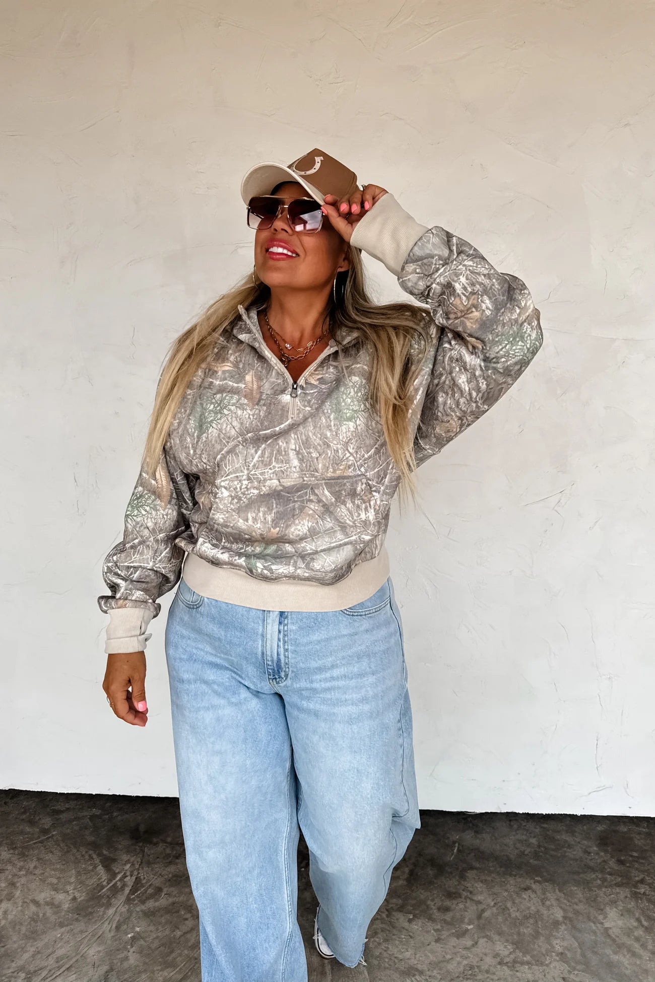 Camo East Does It Pullover